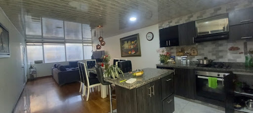 Casa en venta en Quinta Paredes, Bogotá · foto 4 de 24