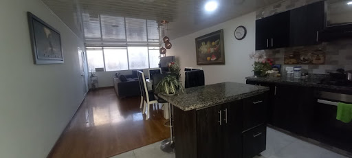 Casa en venta en Quinta Paredes, Bogotá · foto 5 de 24