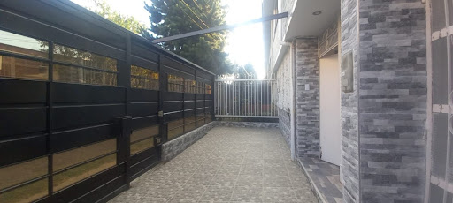 Casa en venta en Quinta Paredes, Bogotá · foto 7 de 24