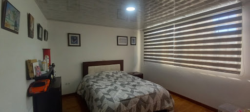 Casa en venta en Quinta Paredes, Bogotá · foto 8 de 24