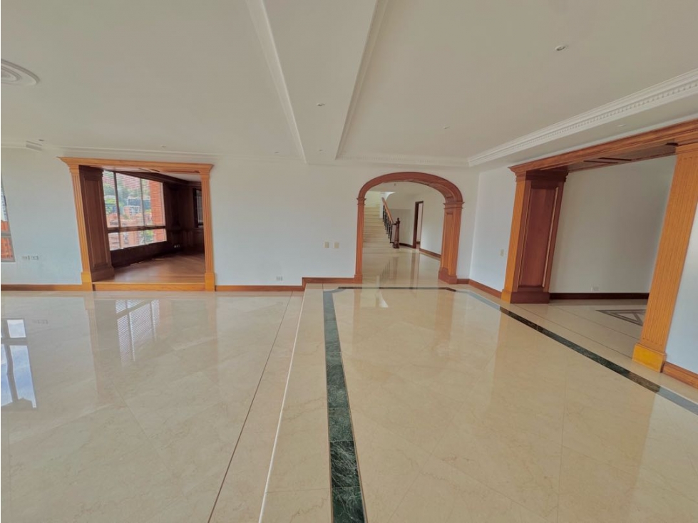 Apartamento en venta en El Poblado, Medellín · foto 3 de 24