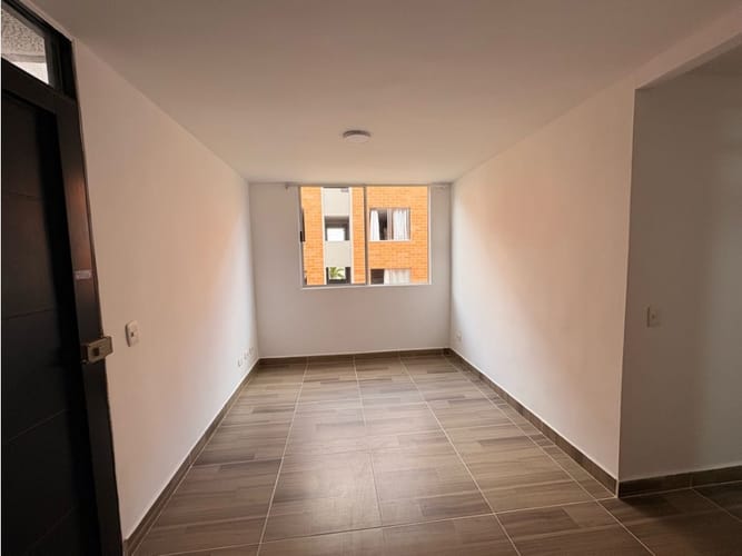Apartamento de 3 alcobas en venta en San Martin, Ibagué, 42 m² · foto 4 de 17