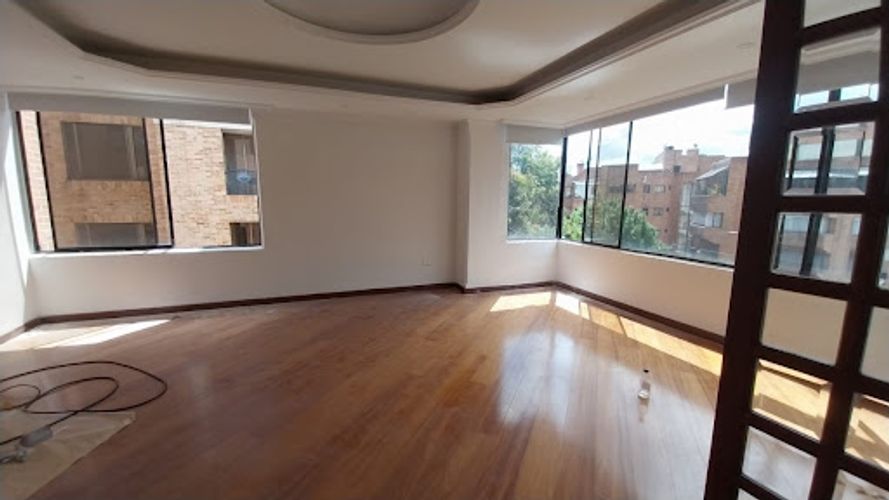 Apartamento de 5 alcobas en venta en La Carolina, Bogotá, 280 m² · foto 10 de 24
