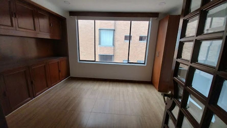 Apartamento de 5 alcobas en venta en La Carolina, Bogotá, 280 m² · foto 12 de 24
