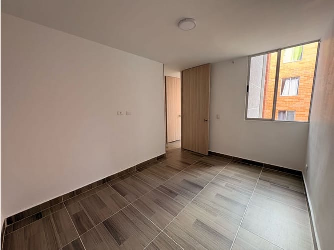 Apartamento de 3 alcobas en venta en San Martin, Ibagué, 42 m² · foto 8 de 17