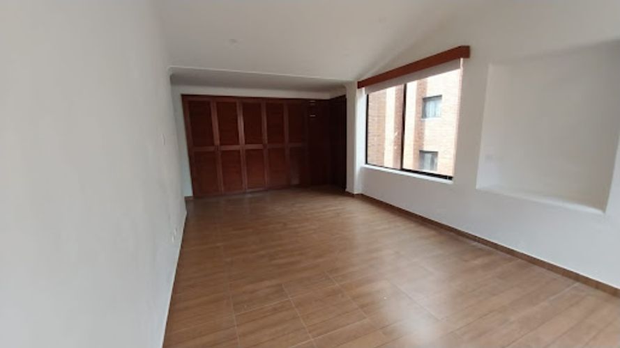 Apartamento de 5 alcobas en venta en La Carolina, Bogotá, 280 m² · foto 14 de 24