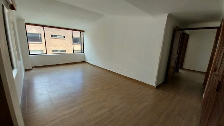 Apartamento de 5 alcobas en venta en La Carolina, Bogotá, 280 m² · foto 15 de 24