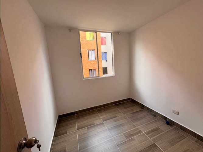 Apartamento de 3 alcobas en venta en San Martin, Ibagué, 42 m² · foto 10 de 17