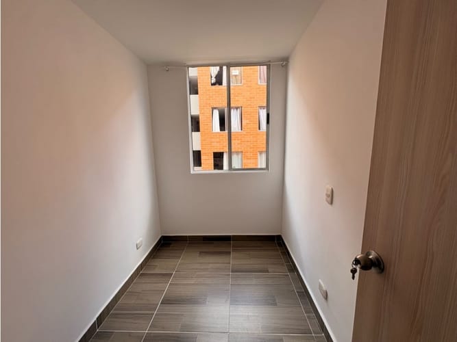 Apartamento de 3 alcobas en venta en San Martin, Ibagué, 42 m² · foto 12 de 17