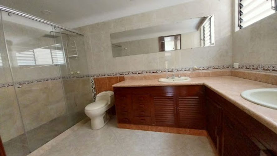 Apartamento de 5 alcobas en venta en La Carolina, Bogotá, 280 m² · foto 21 de 24
