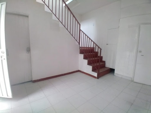 Casa en venta en Ciudad Berna, Bogotá · foto 2 de 13