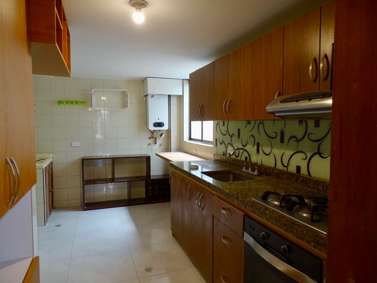 Apartamento en venta en Alhambra, Bogotá · foto 2 de 18