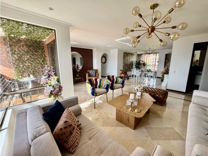 Apartamento de 3 alcobas en venta en El Diamante No. 2, Medellín, 145 m² · foto 4 de 16