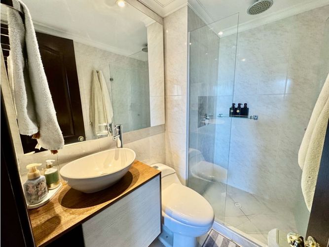 Apartamento de 3 alcobas en venta en El Diamante No. 2, Medellín, 145 m² · foto 11 de 16