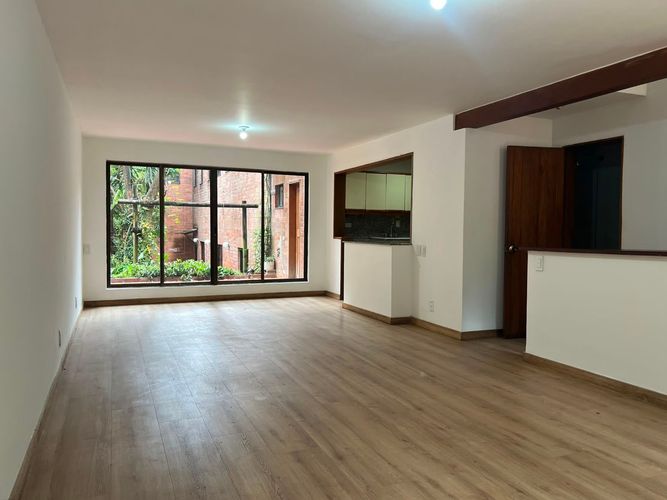 Casa de 3 alcobas en venta en Camino Verde, Envigado, 142 m² · foto 3 de 17