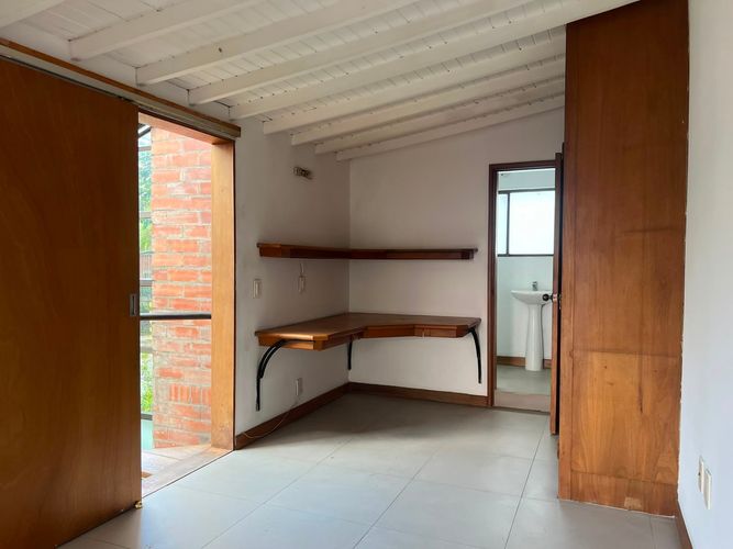 Casa de 3 alcobas en venta en Camino Verde, Envigado, 142 m² · foto 6 de 17