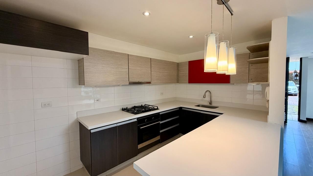 Casa en arriendo en Laura Vicuña, Chía · foto 7 de 24