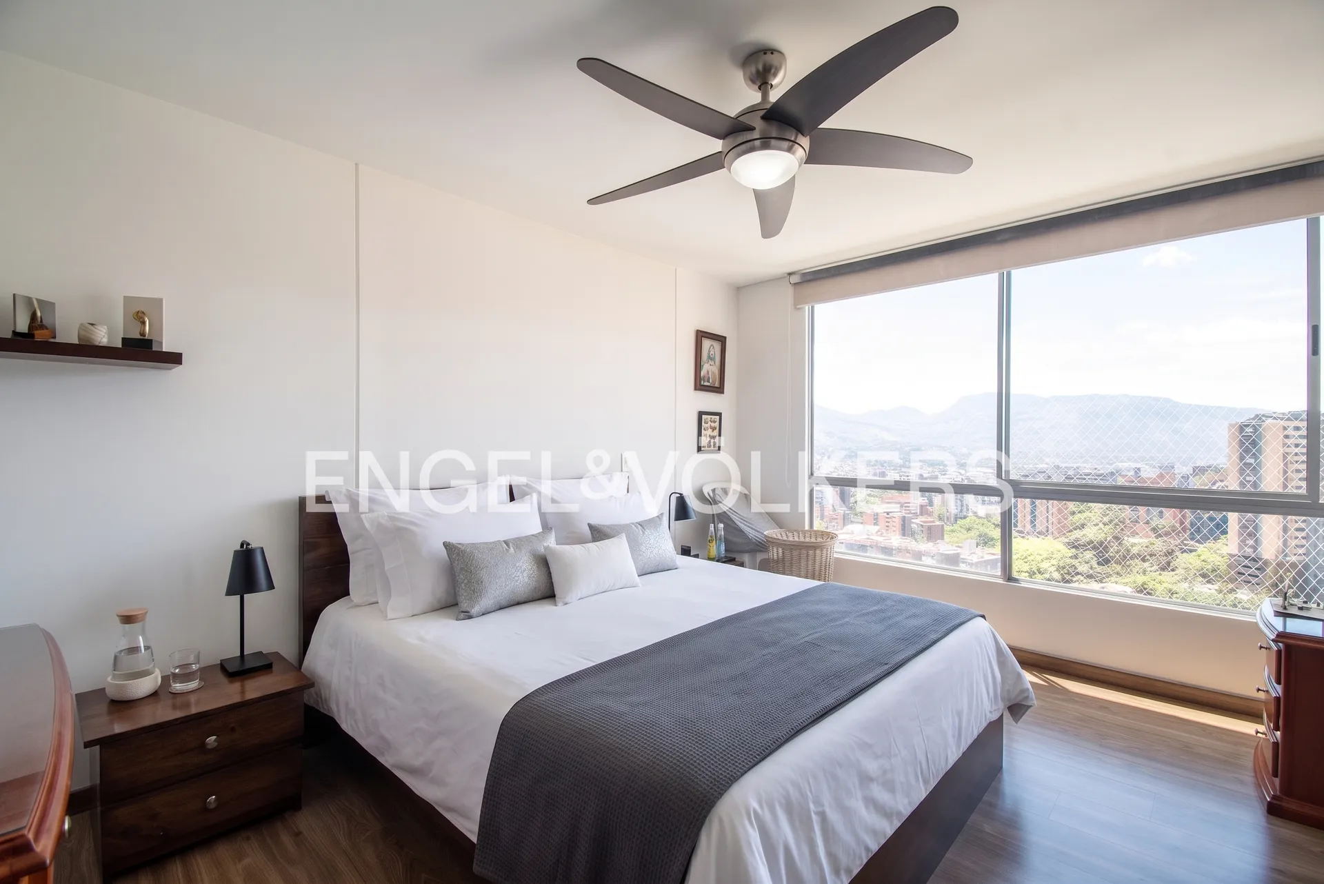 Apartamento en venta en Loma Del Chocho, Envigado · foto 10 de 17