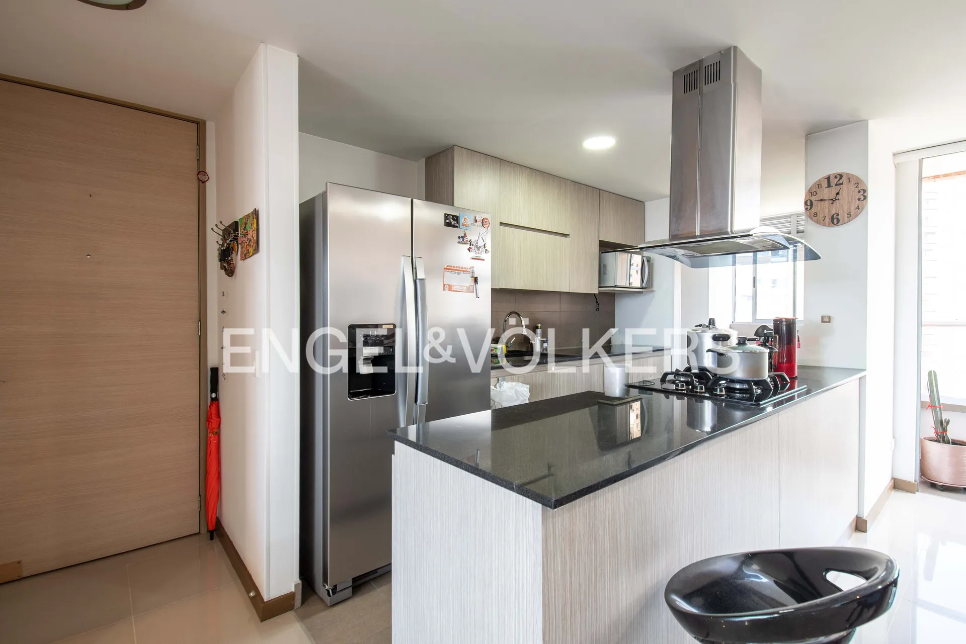 Apartamento en venta en Loma Del Chocho, Envigado · foto 2 de 17