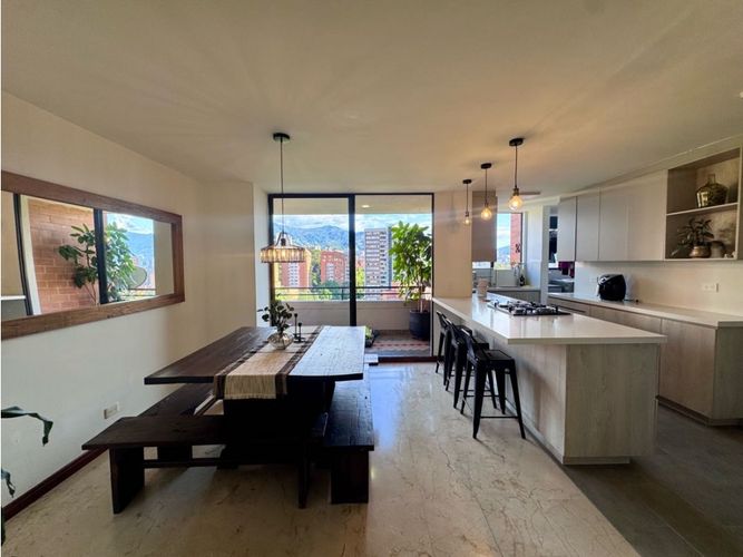 Apartamento en venta en La Frontera, Medellín · foto 2 de 24