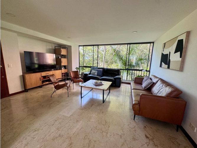 Apartamento en venta en La Frontera, Medellín · foto 4 de 24
