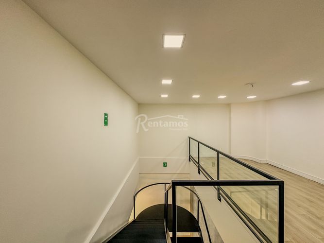 Oficina en arriendo en Milla De Oro, Medellín, 142 m² · foto 11 de 21