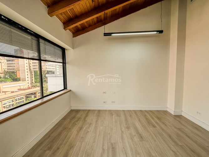 Oficina en arriendo en Milla De Oro, Medellín, 142 m² · foto 15 de 21