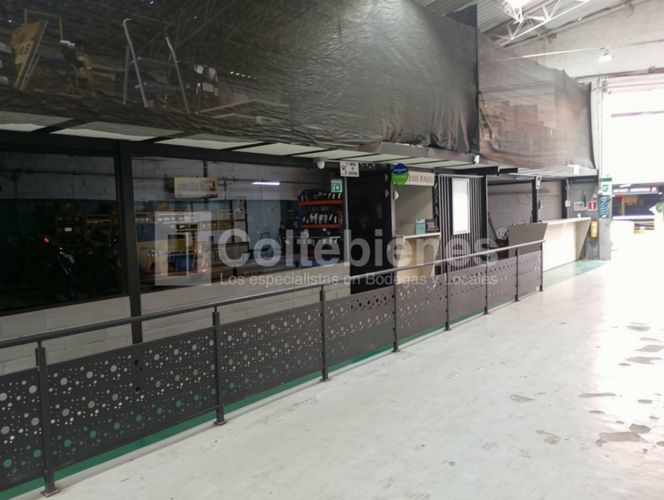 Bodega en arriendo en San Diego, Medellín, 800 m² · foto 9 de 11