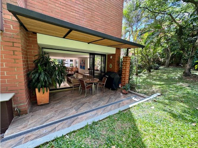 Apartamento de 4 alcobas en venta en San Lucas, Medellín, 280 m² · foto 3 de 24