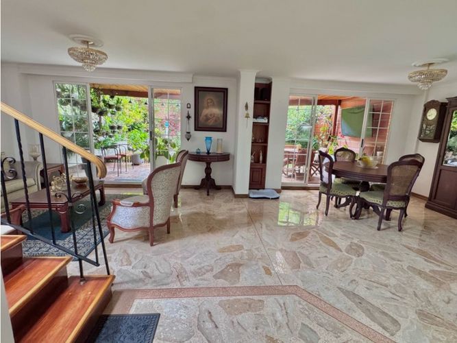 Casa de 3 alcobas en venta en La Pradera, Envigado, 163 m² · foto 9 de 24
