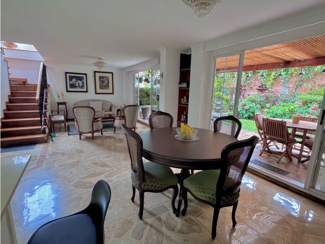 Casa de 3 alcobas en venta en La Pradera, Envigado, 163 m² · foto 11 de 24