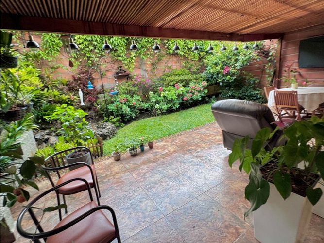 Casa de 3 alcobas en venta en La Pradera, Envigado, 163 m² · foto 17 de 24