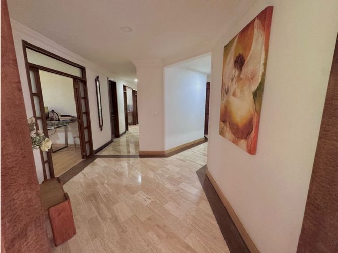Apartamento de 4 alcobas en venta en San Lucas, Medellín, 280 m² · foto 15 de 24