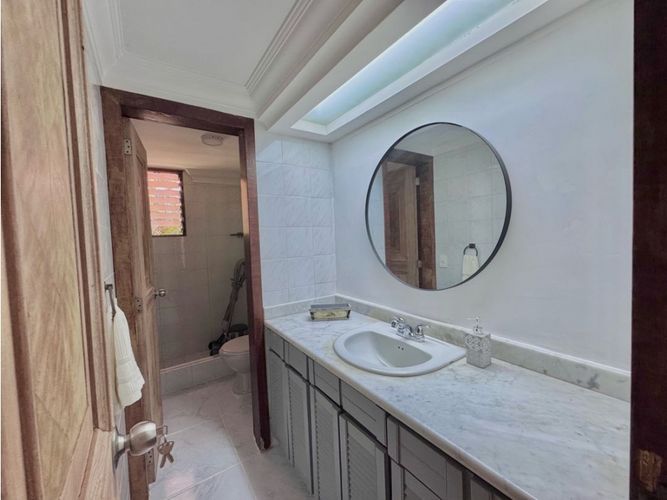 Apartamento de 4 alcobas en venta en San Lucas, Medellín, 280 m² · foto 17 de 24