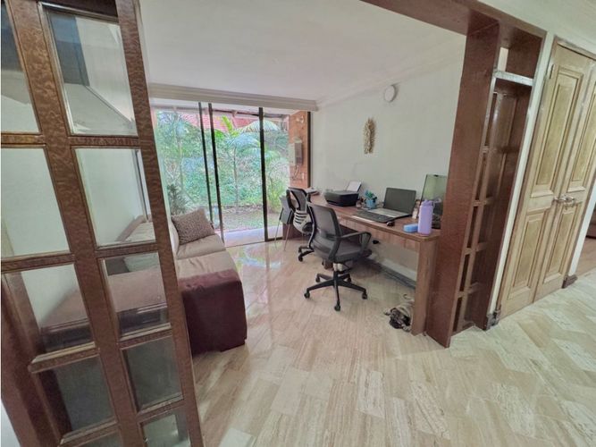 Apartamento de 4 alcobas en venta en San Lucas, Medellín, 280 m² · foto 19 de 24