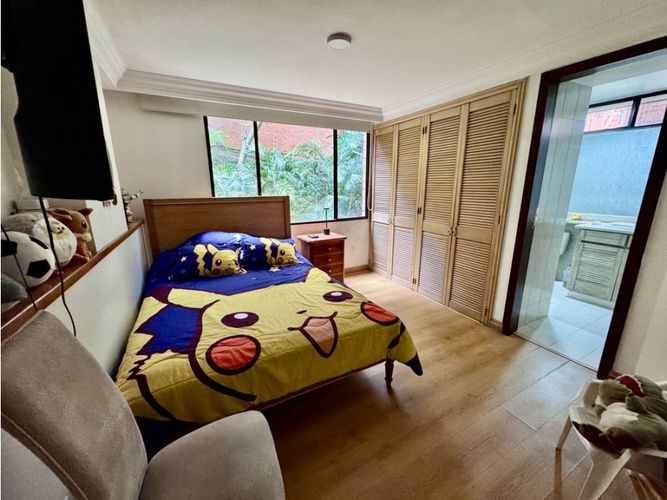 Apartamento de 4 alcobas en venta en San Lucas, Medellín, 280 m² · foto 23 de 24