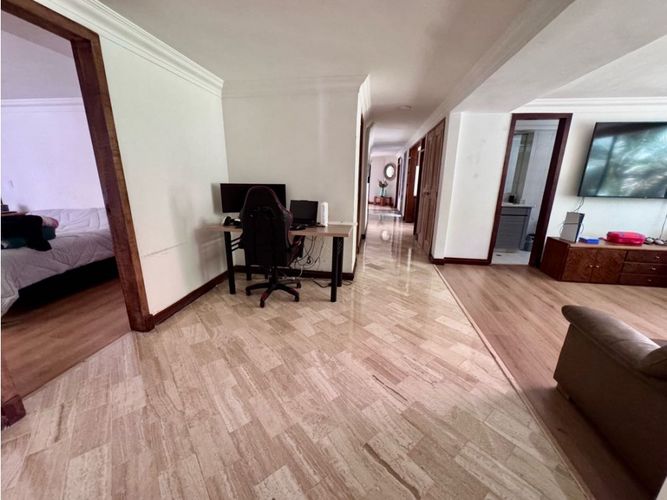 Apartamento de 4 alcobas en venta en San Lucas, Medellín, 280 m² · foto 24 de 24