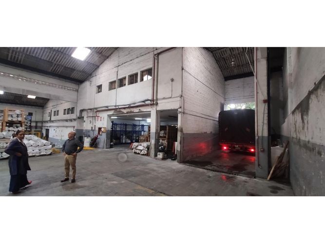 Bodega en venta en Restrepo Naranjo, Medellín, 3200 m² · foto 13 de 19