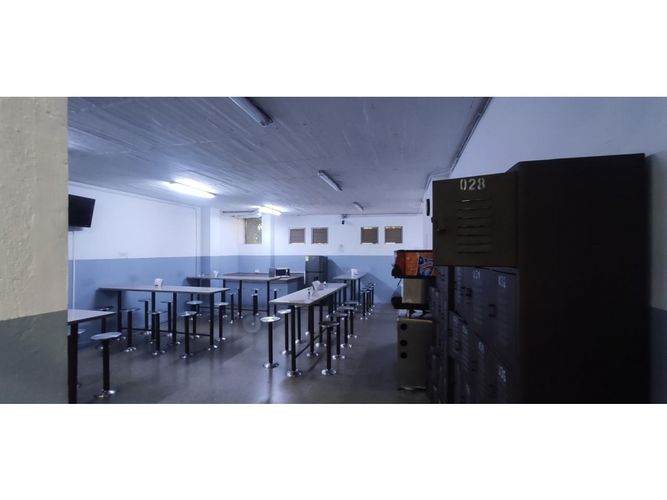 Bodega en arriendo en Restrepo Naranjo, Medellín, 3200 m² · foto 6 de 19