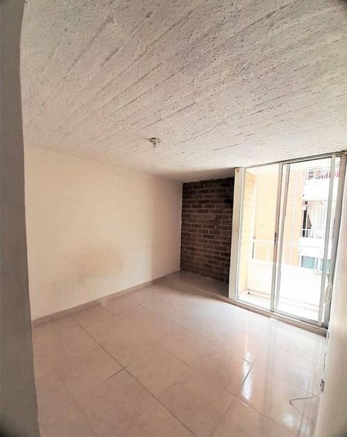 Apartamento de 3 alcobas en venta en Chico, Ibagué, 45 m² · foto 6 de 24