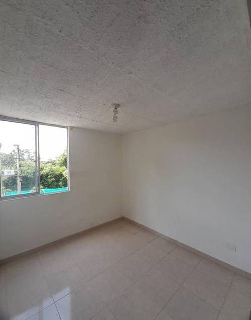 Apartamento de 3 alcobas en venta en Chico, Ibagué, 45 m² · foto 10 de 24