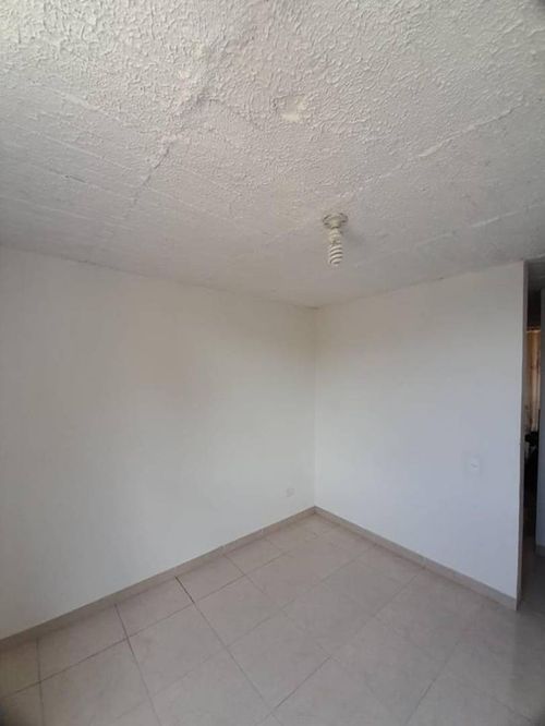 Apartamento de 3 alcobas en venta en Chico, Ibagué, 45 m² · foto 16 de 24