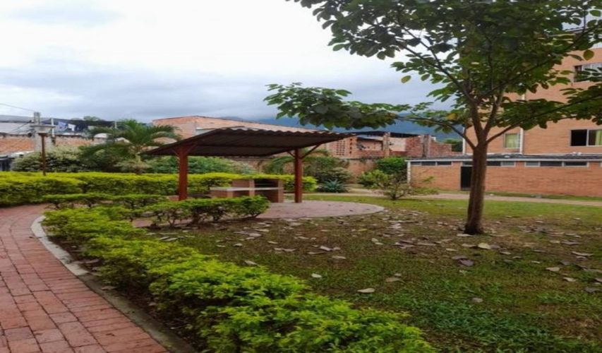 Apartamento de 3 alcobas en venta en Chico, Ibagué, 45 m² · foto 18 de 24