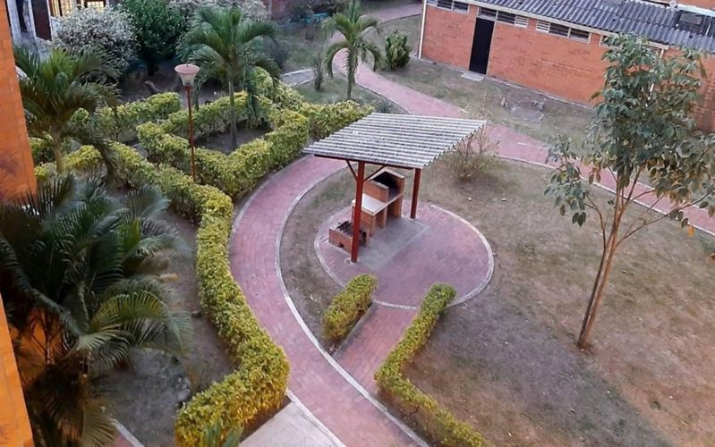 Apartamento de 3 alcobas en venta en Chico, Ibagué, 45 m² · foto 23 de 24