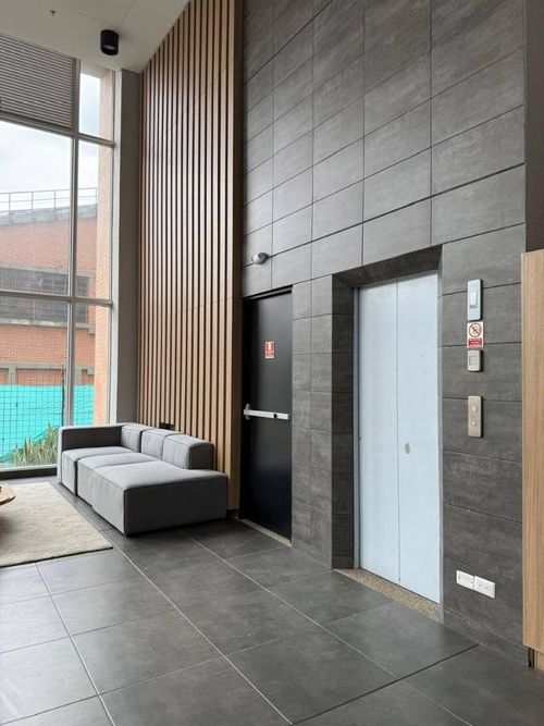 Apartaestudio en venta en Industrial Centenario, Bogotá, 30 m² · foto 2 de 17