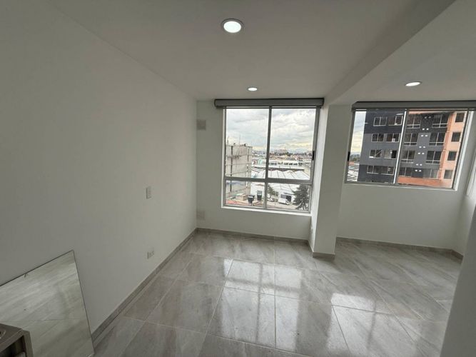 Apartaestudio en venta en Industrial Centenario, Bogotá, 30 m² · foto 5 de 17