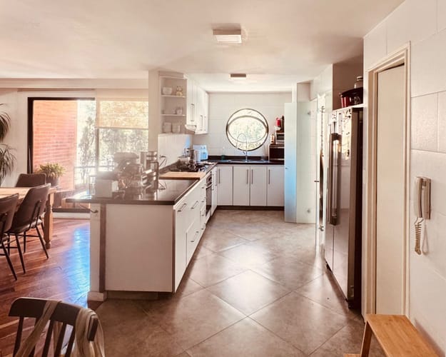 Apartamento de 3 alcobas en venta en Santa Barbara, Bogotá, 203 m² · foto 11 de 21