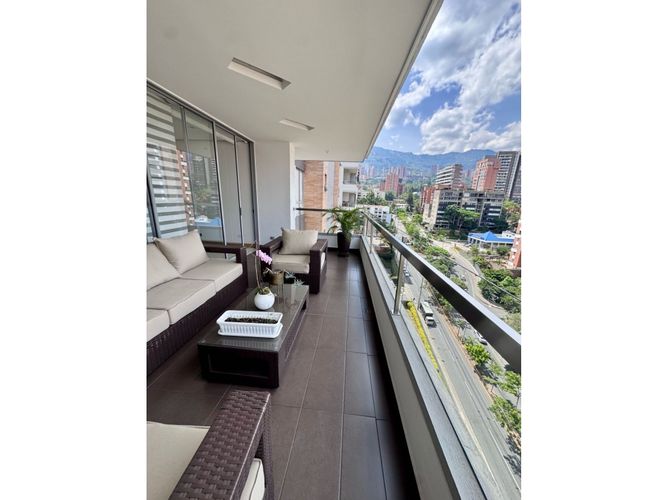 Apartamento de 3 alcobas en venta en La Tomatera, Medellín, 184 m² · foto 2 de 17