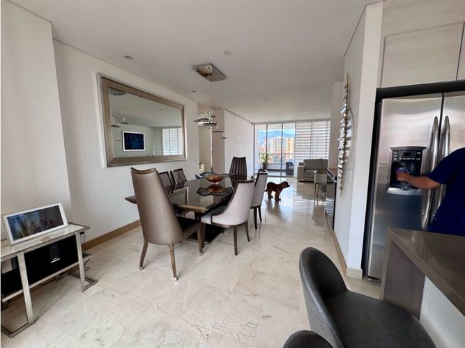 Apartamento de 3 alcobas en venta en La Tomatera, Medellín, 184 m² · foto 13 de 17