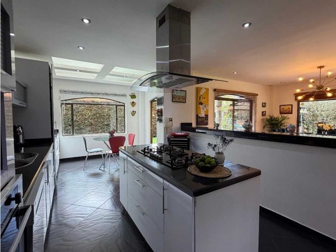 Casa de 4 alcobas en venta en Pueblo Viejo, Cota, 670 m² · foto 5 de 24